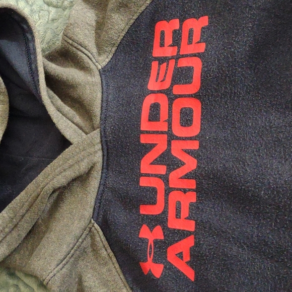 Under Armour Boy's sz 5 Hoodie Sweatshirt - Picture 2 of 3